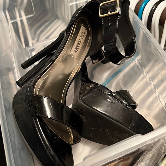 Steve Madden black heels